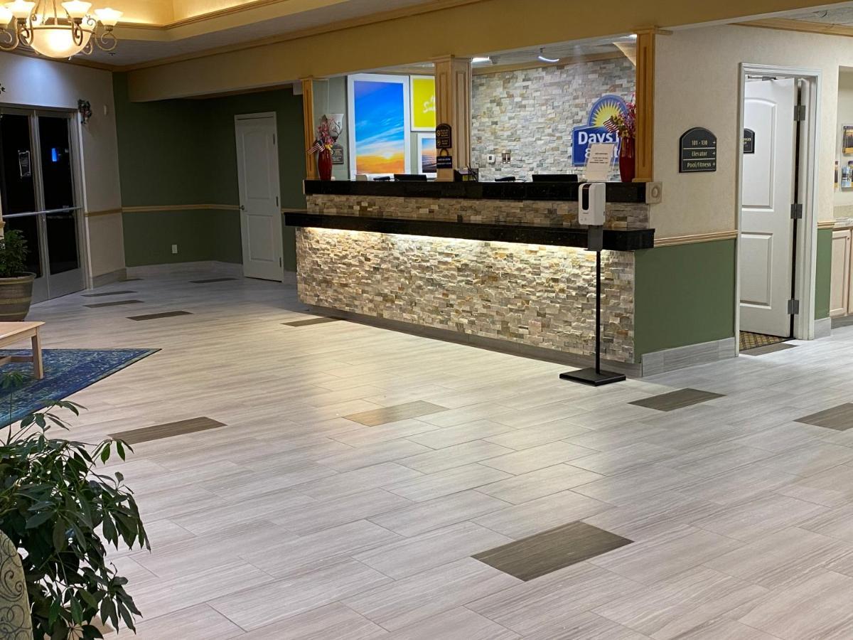 Days Inn By Wyndham Pentwater Εξωτερικό φωτογραφία