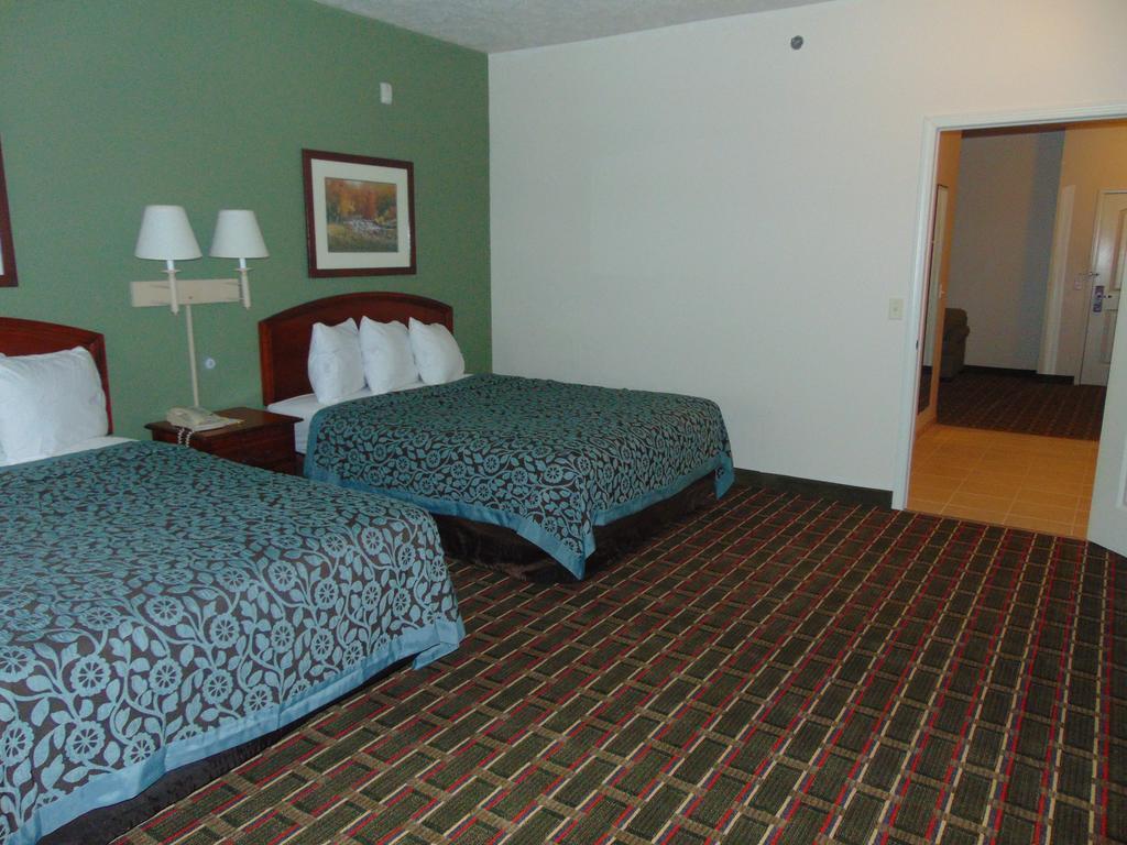Days Inn By Wyndham Pentwater Εξωτερικό φωτογραφία